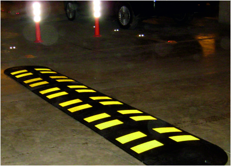 PVC Speed Ramps With Reflective Tapes & Reflector